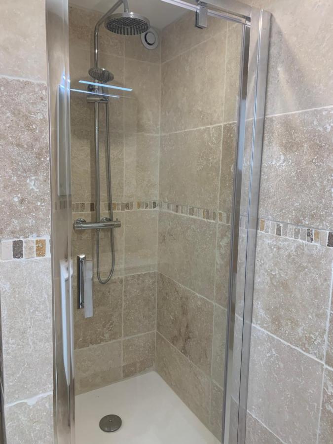 La Venturonne Appartement Neuf Rez De Jardin 45 M2 Vue Mer Et Vignes 10 Mn Des Plages Le Beausset Kültér fotó